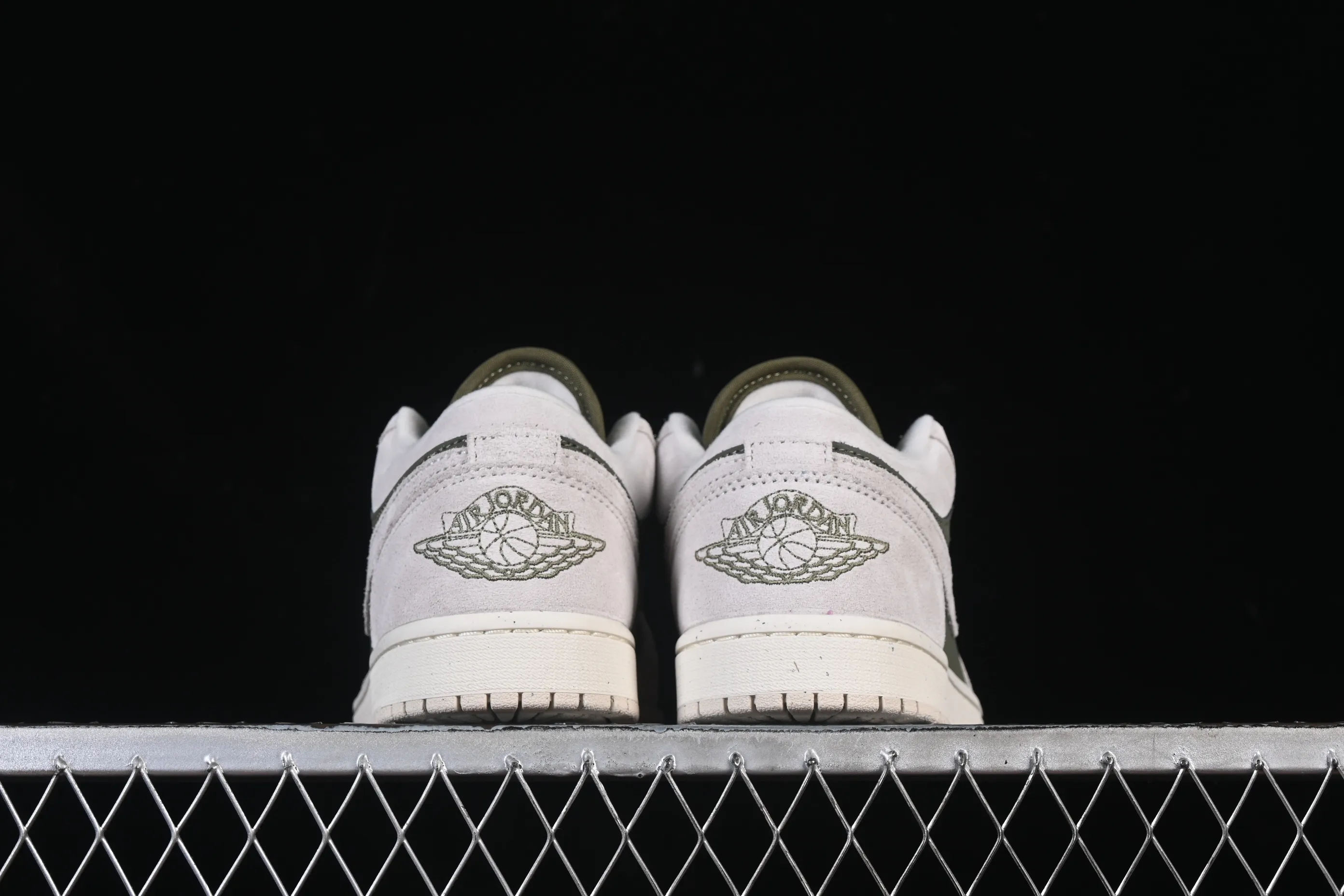 All categories Air Jordan Jordan series basketball shoes Air Jordan 1 Low G version pure original Air Jordan 1 Low AJ1 Joe 1 meter green low-top cultural casual sneakers HV4089-201